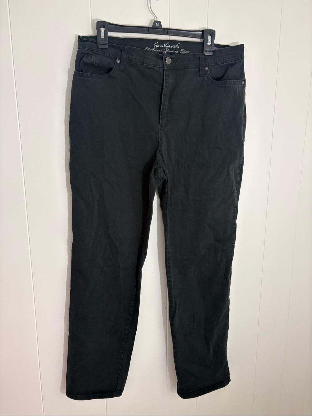 Gloria Vanderbilt Amanda Black Straight-Leg Women’s Jeans